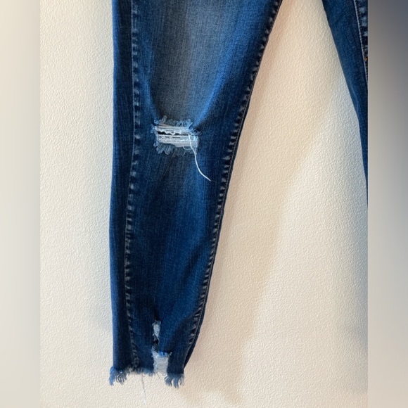 KANCAN Button Fly High Rise Distressed Skinny Jeans Stretchy Sz 26/5 - Picture 7 of 14